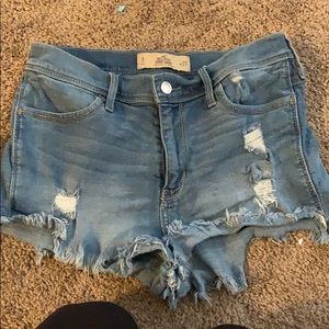 - Hollister shorts size 5